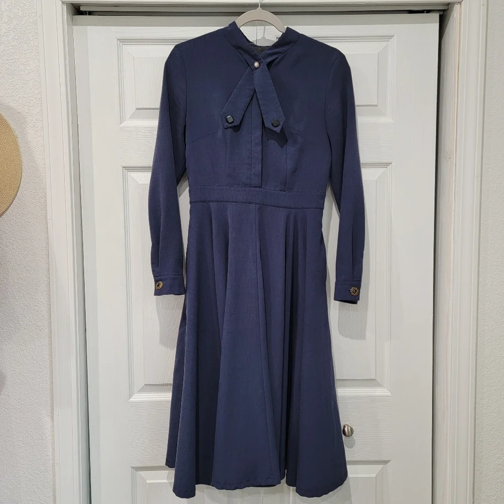 Women's Blue Vintage-inpired 1950s Swing Dress - Picture 2 of 6